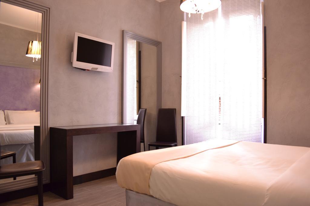 Tiburtina House Hotel Rome Bagian luar foto