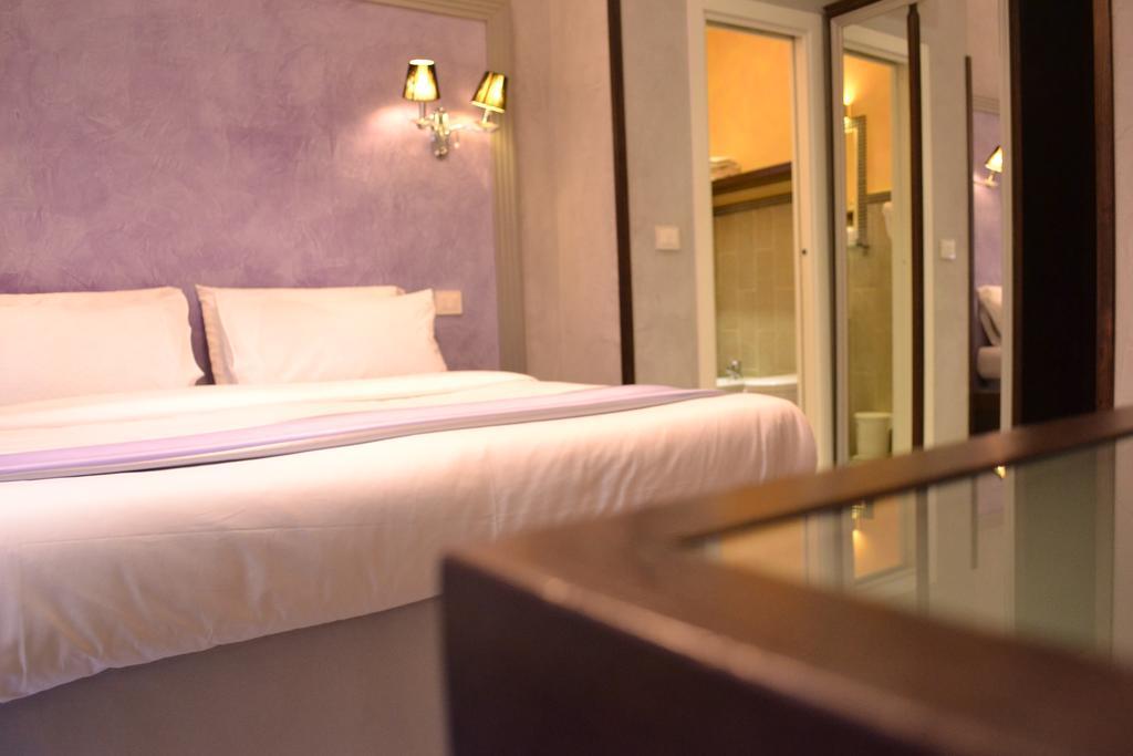 Tiburtina House Hotel Rome Bagian luar foto
