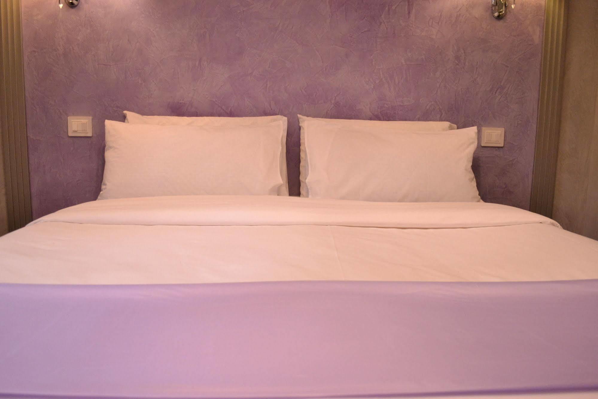 Tiburtina House Hotel Rome Bagian luar foto