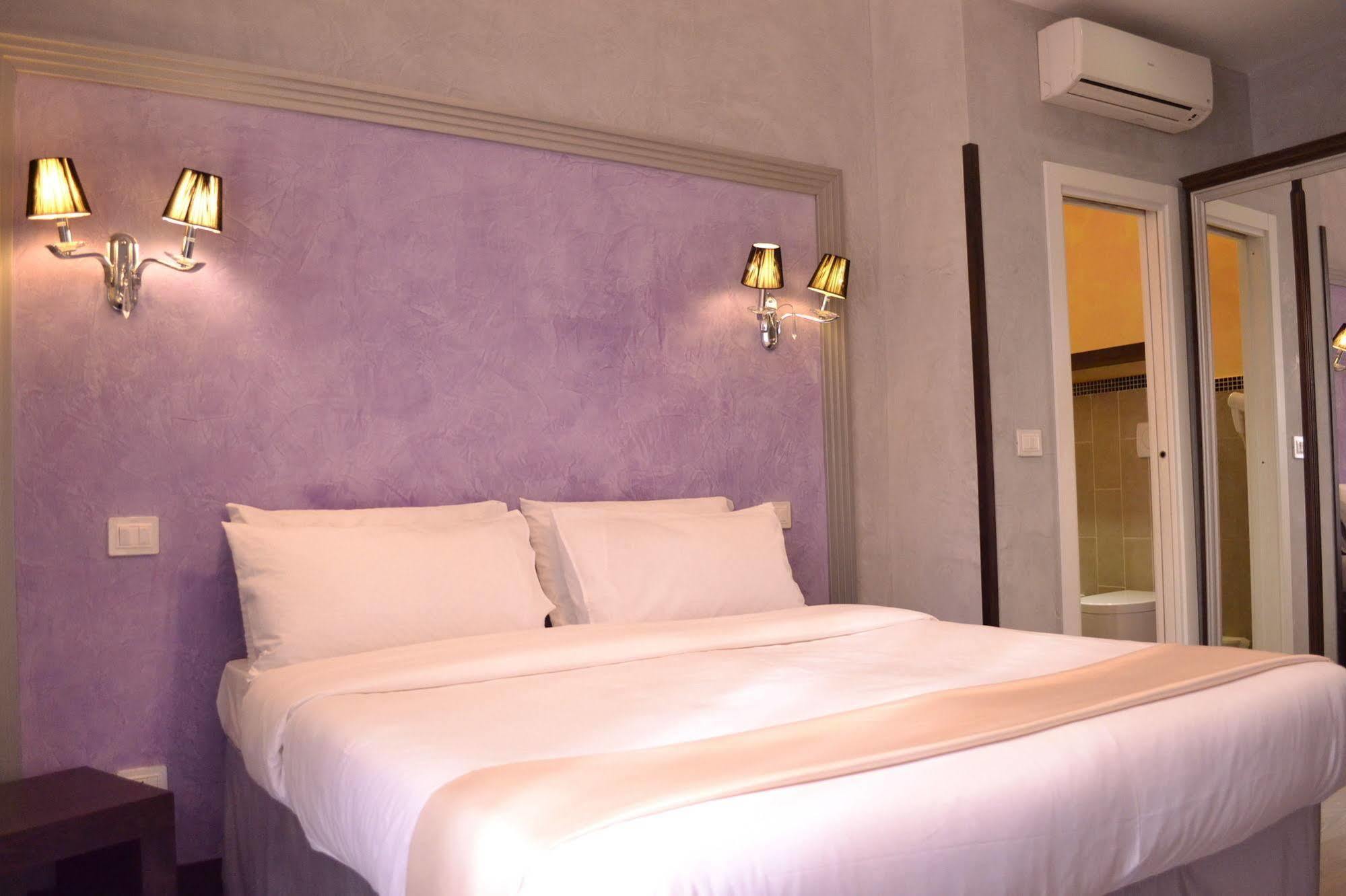 Tiburtina House Hotel Rome Bagian luar foto