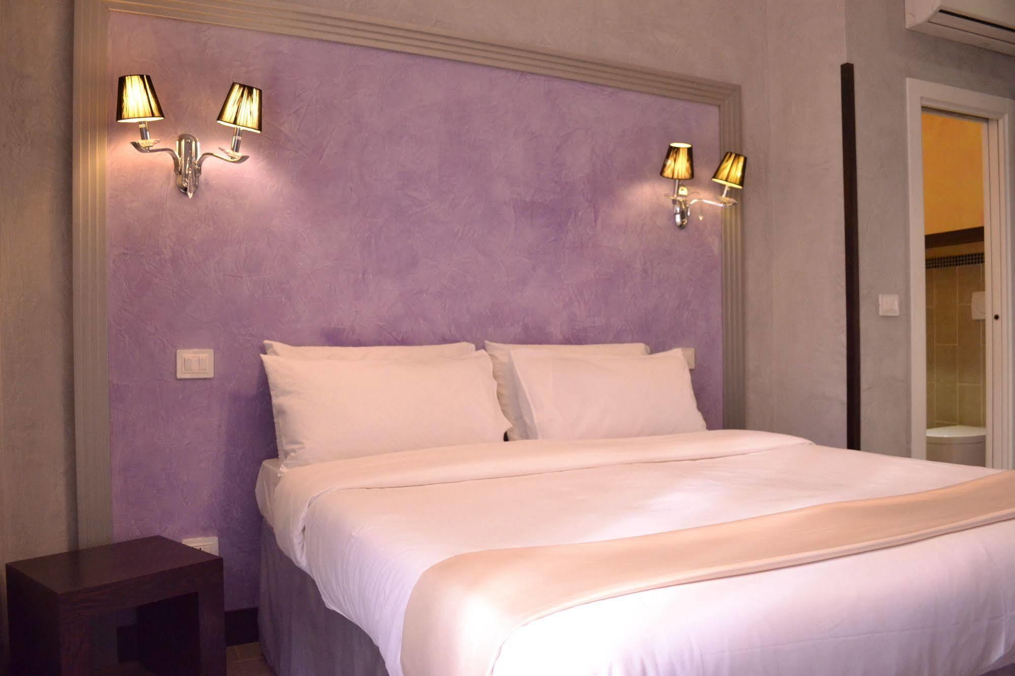 Tiburtina House Hotel Rome Bagian luar foto