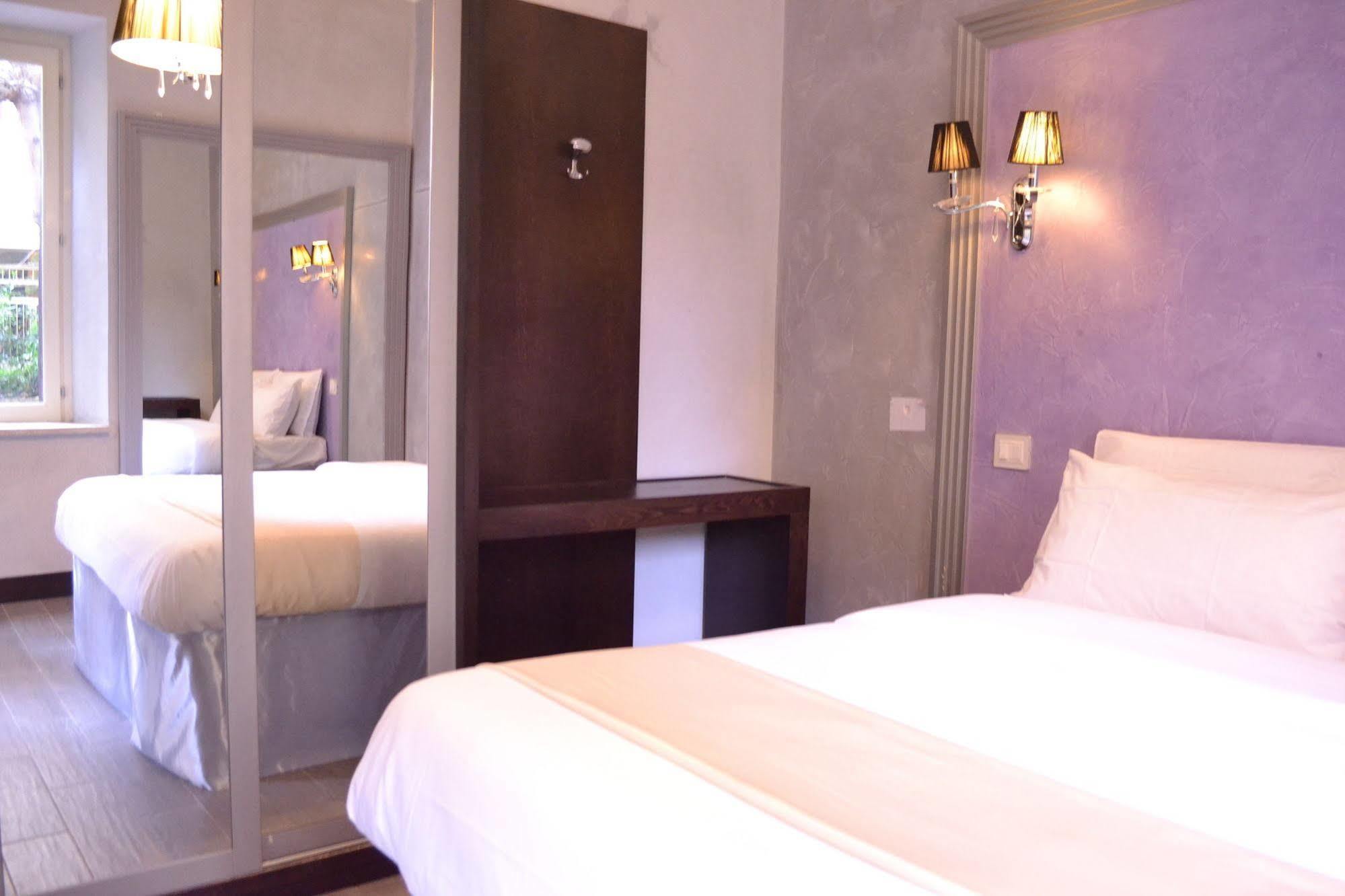 Tiburtina House Hotel Rome Bagian luar foto