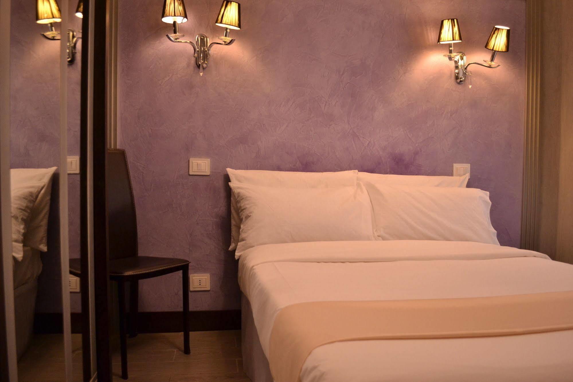 Tiburtina House Hotel Rome Bagian luar foto